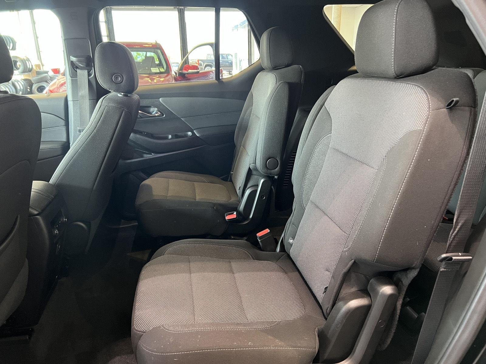 Used 2023 Mosaic Black Metallic Chevrolet LT Cloth image 17