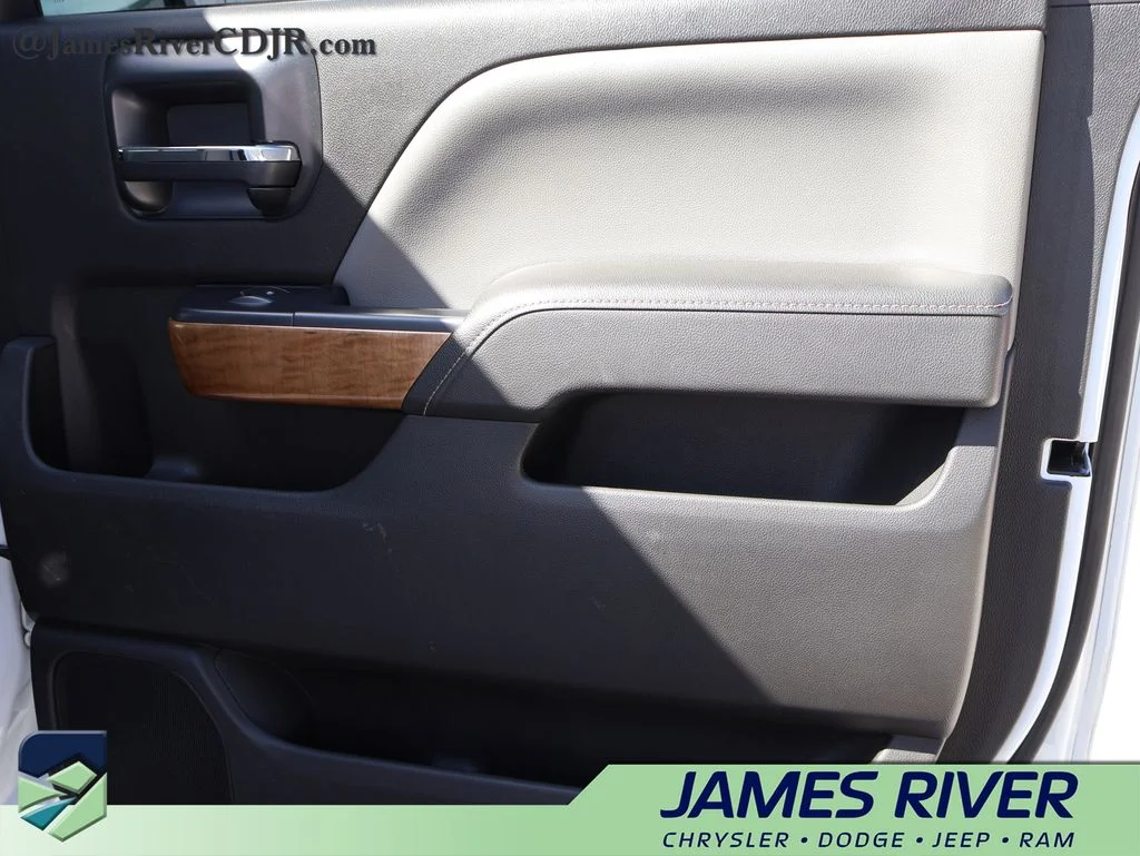 Used 2015 White Chevrolet LTZ image 11