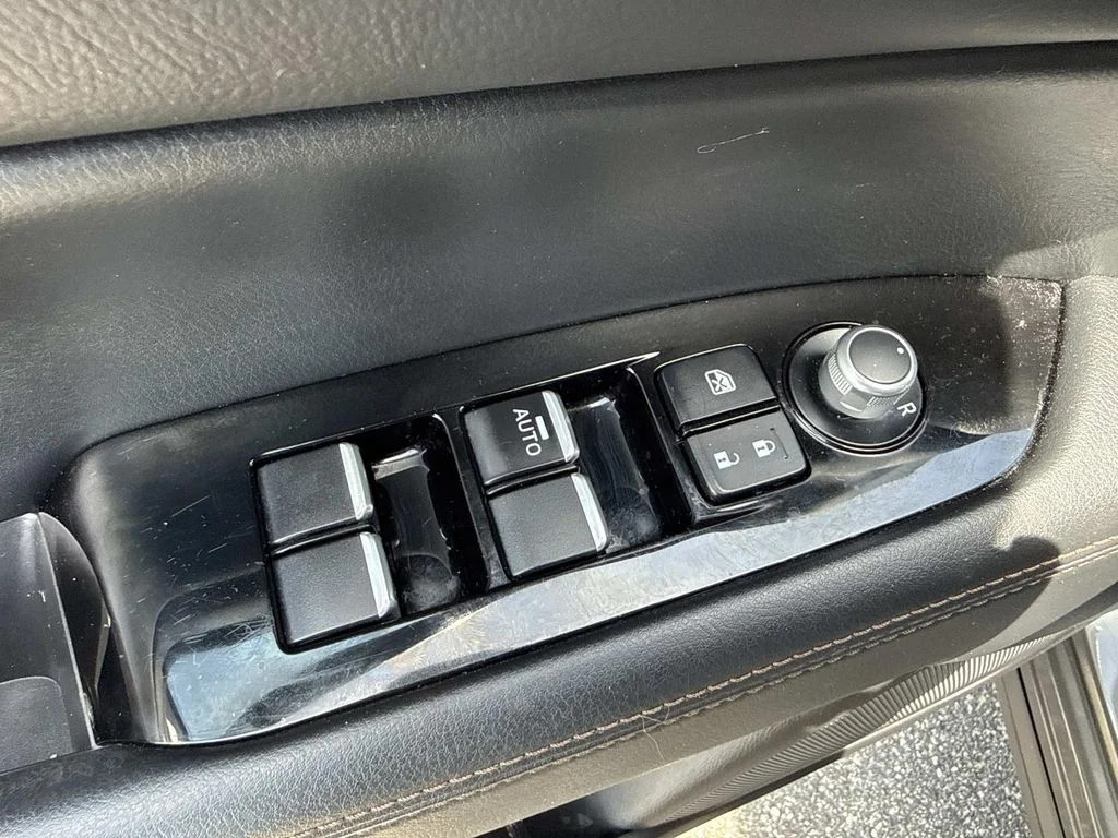 Used 2017 Gray Mazda Grand Touring image 23
