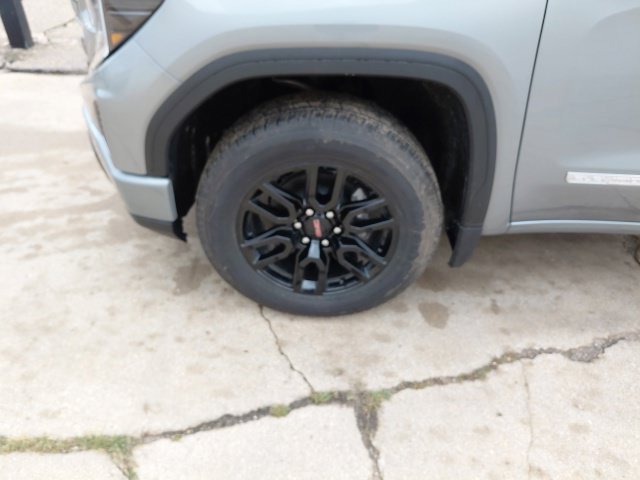 New 2026 Sterling Metallic GMC Elevation image 37