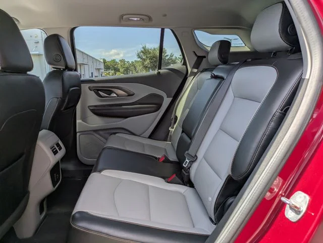 Used 2020 Quartz GMC SLT image 10