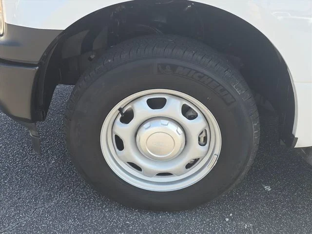 Used 2020 White Ford XL image 29