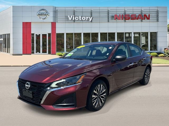 Used 2025 Garnet Pearl Nissan 2.5 SV image 7