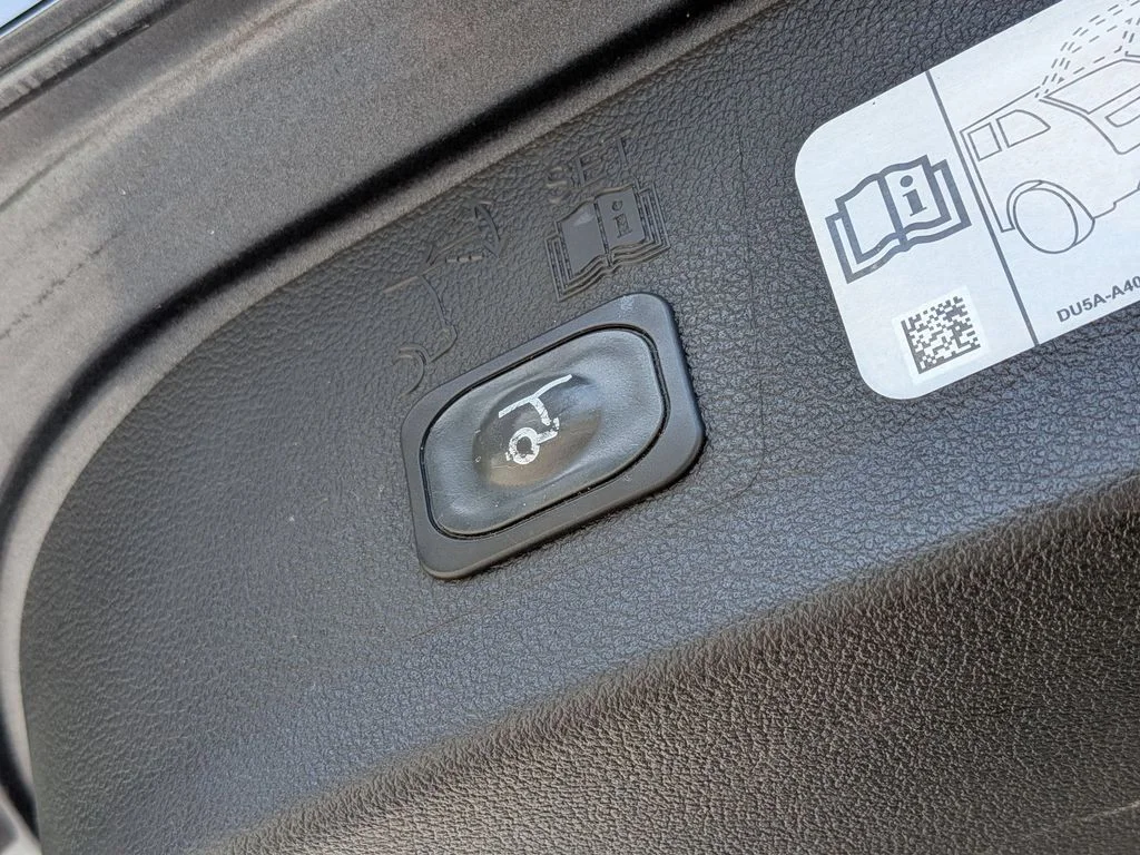 Used 2018 Gray Ford Titanium image 7