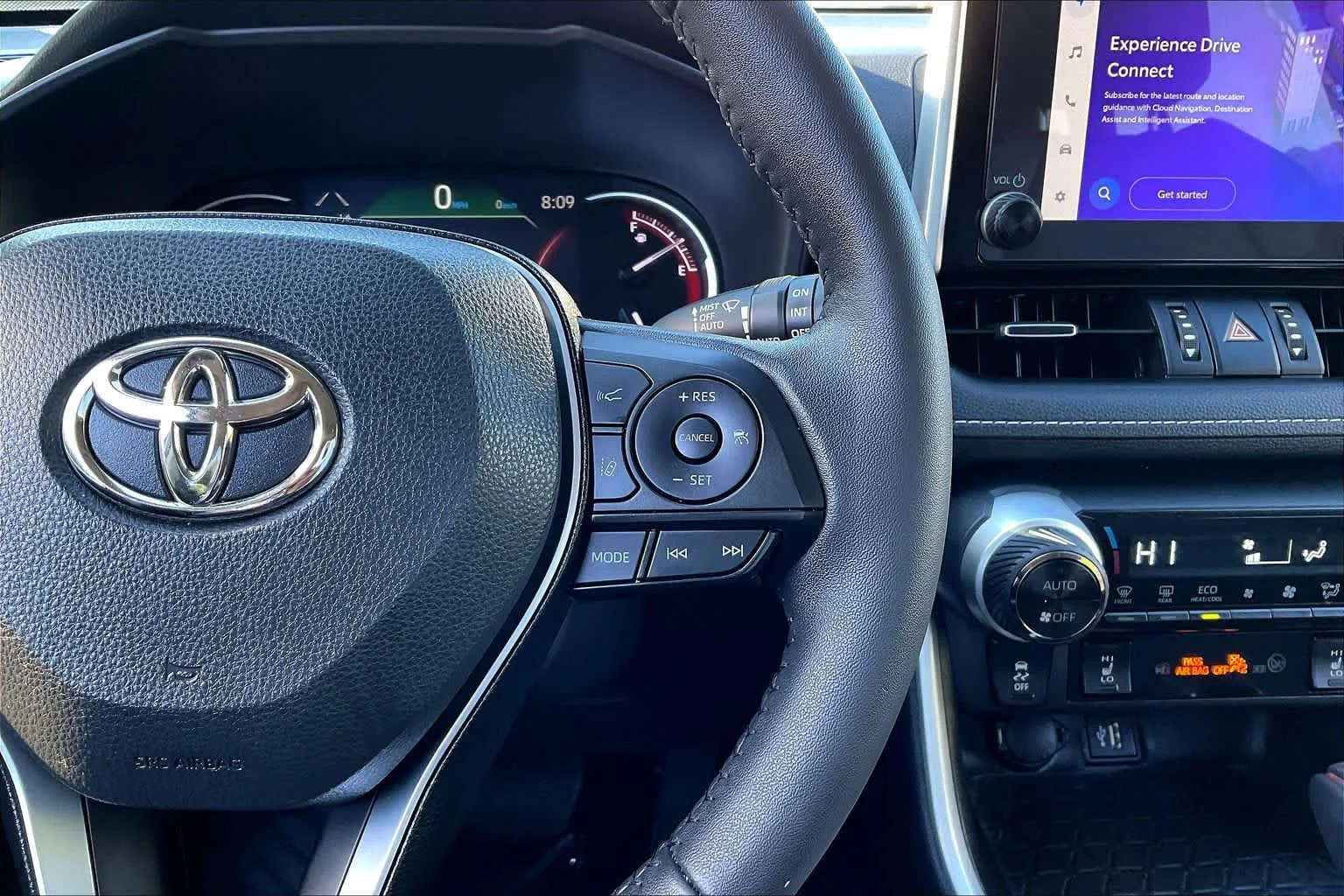 Used 2025 Magnetic Gray Metallic Toyota XLE Premium image 25