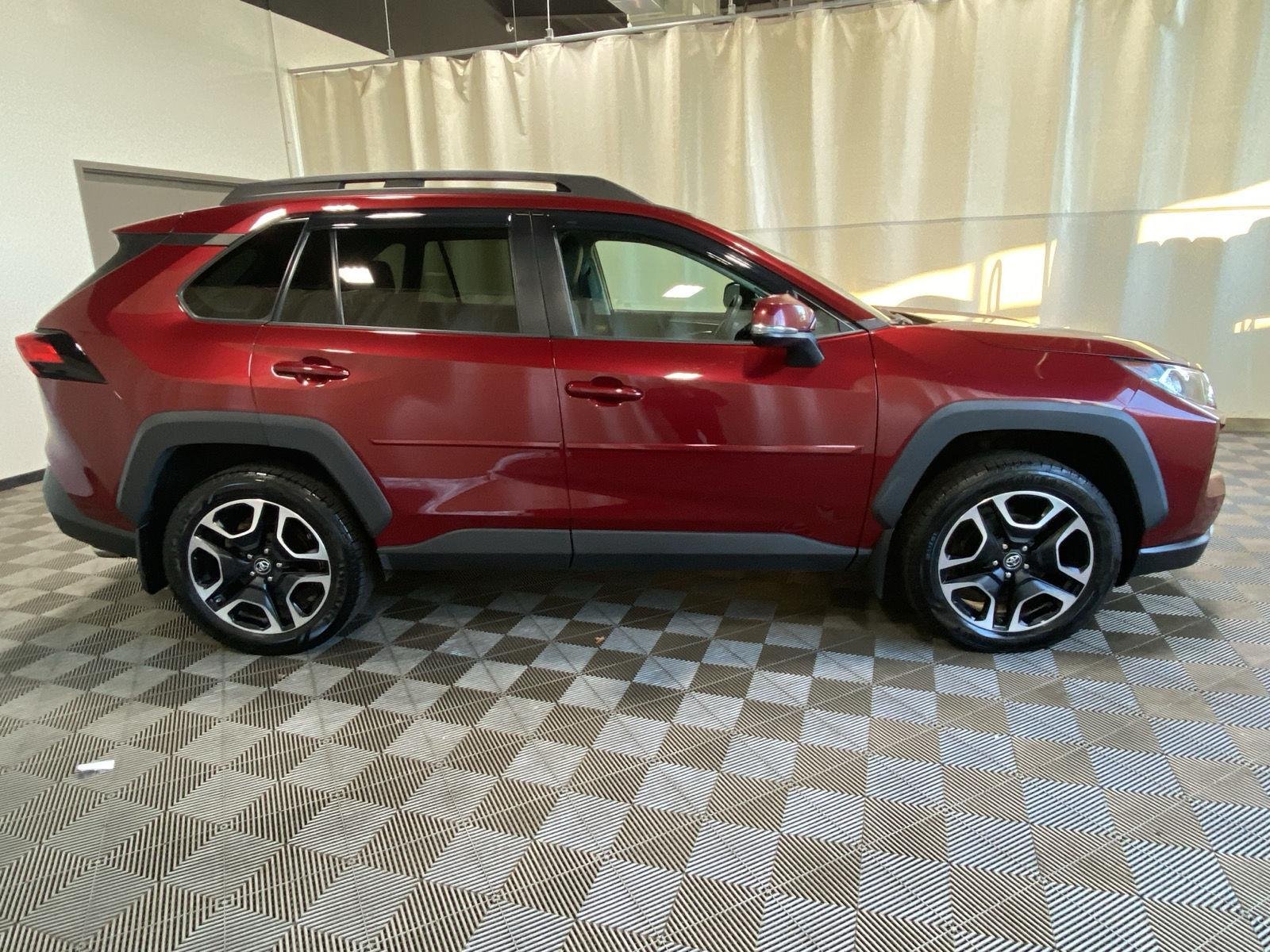 Used 2019 Ruby Flare Pearl Toyota Adventure image 8