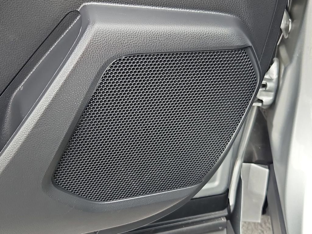 Used 2022 Silver Toyota XLE image 12