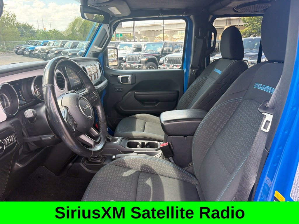 Used 2021 Blue Jeep Unlimited Sport image 9
