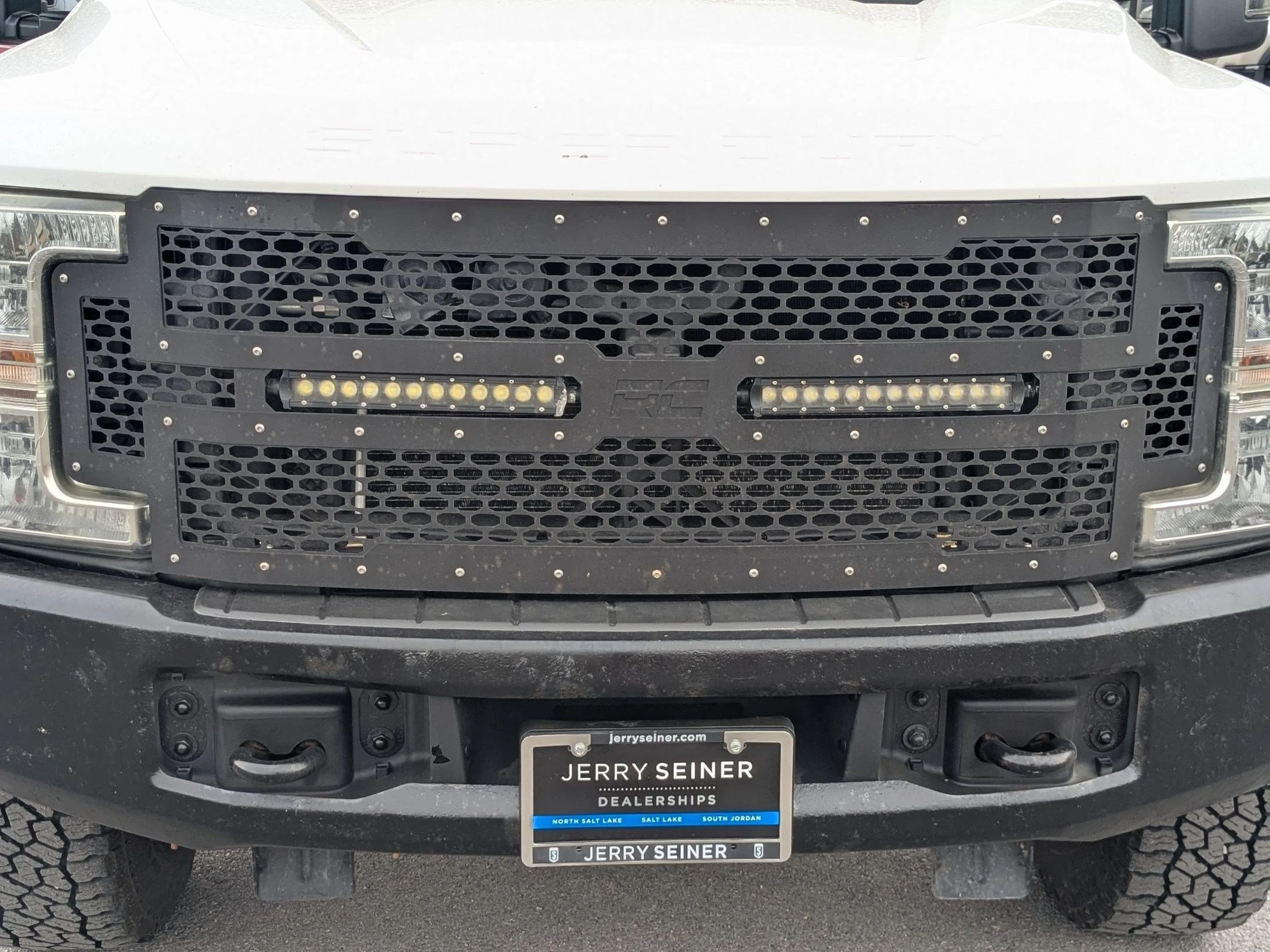 Used 2017 Oxford White Ford XL image 9