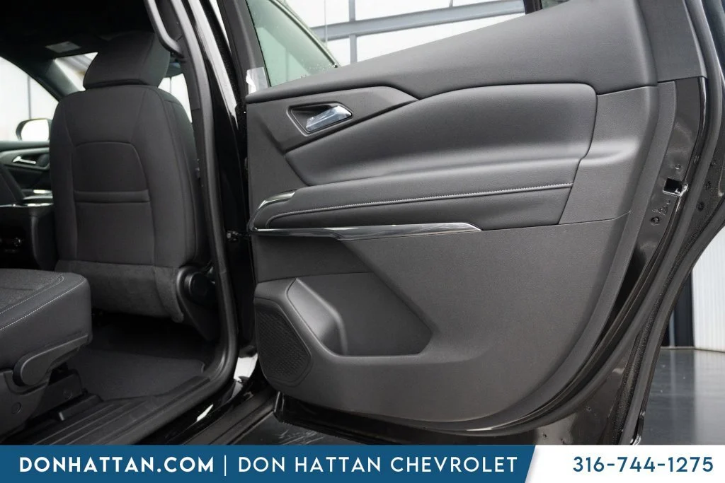 2027 Chevrolet Traverse LT - Photo 23