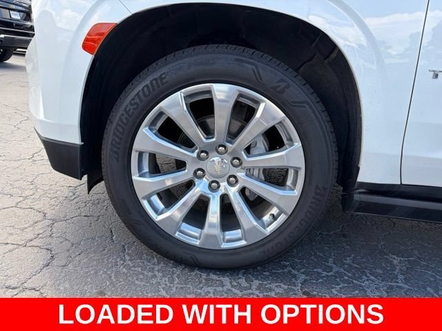 Used 2023 IRIDESCENT PEARL TRICOAT Chevrolet Premier image 9