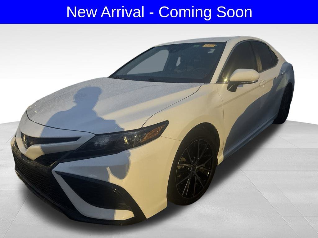 Used 2023 White Toyota SE image 1