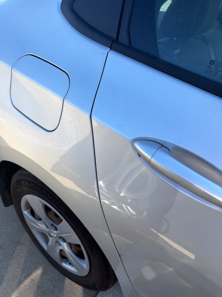 Used 2017 SILVER ICE METALLIC Chevrolet LS image 23