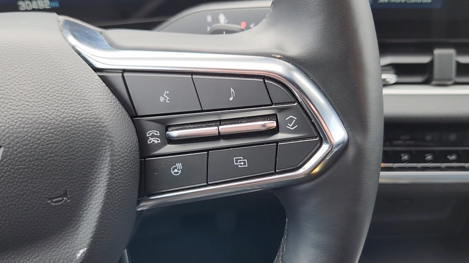 2025 Chevrolet Equinox LT - Photo 13