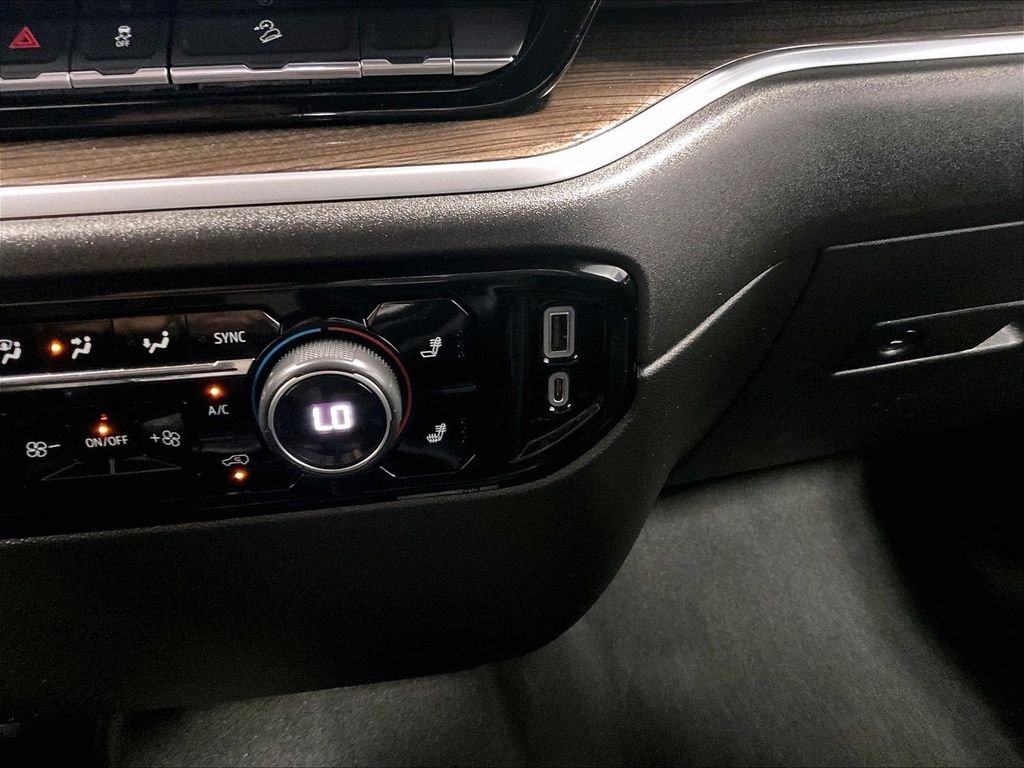 Used 2022 Gray Chevrolet LT image 25