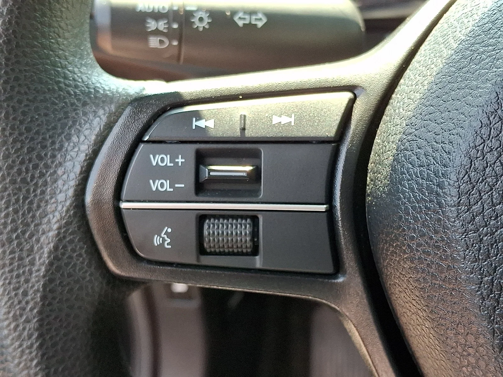 2024 Honda Accord EX - Photo 19
