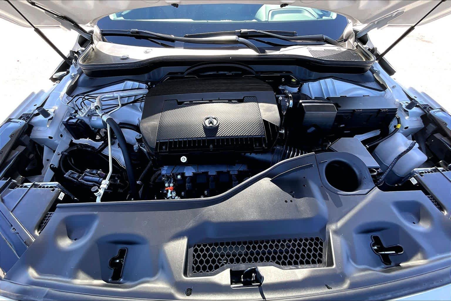Used 2025 Platinum White Pearl Acura w/Technology Package image 32