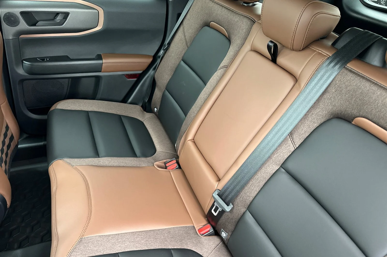 New 2025 Carbonized Gray Metallic Ford Outer Banks® image 11