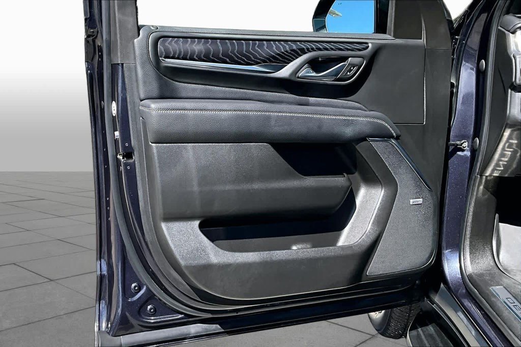 Used 2023 Silver GMC Denali image 26