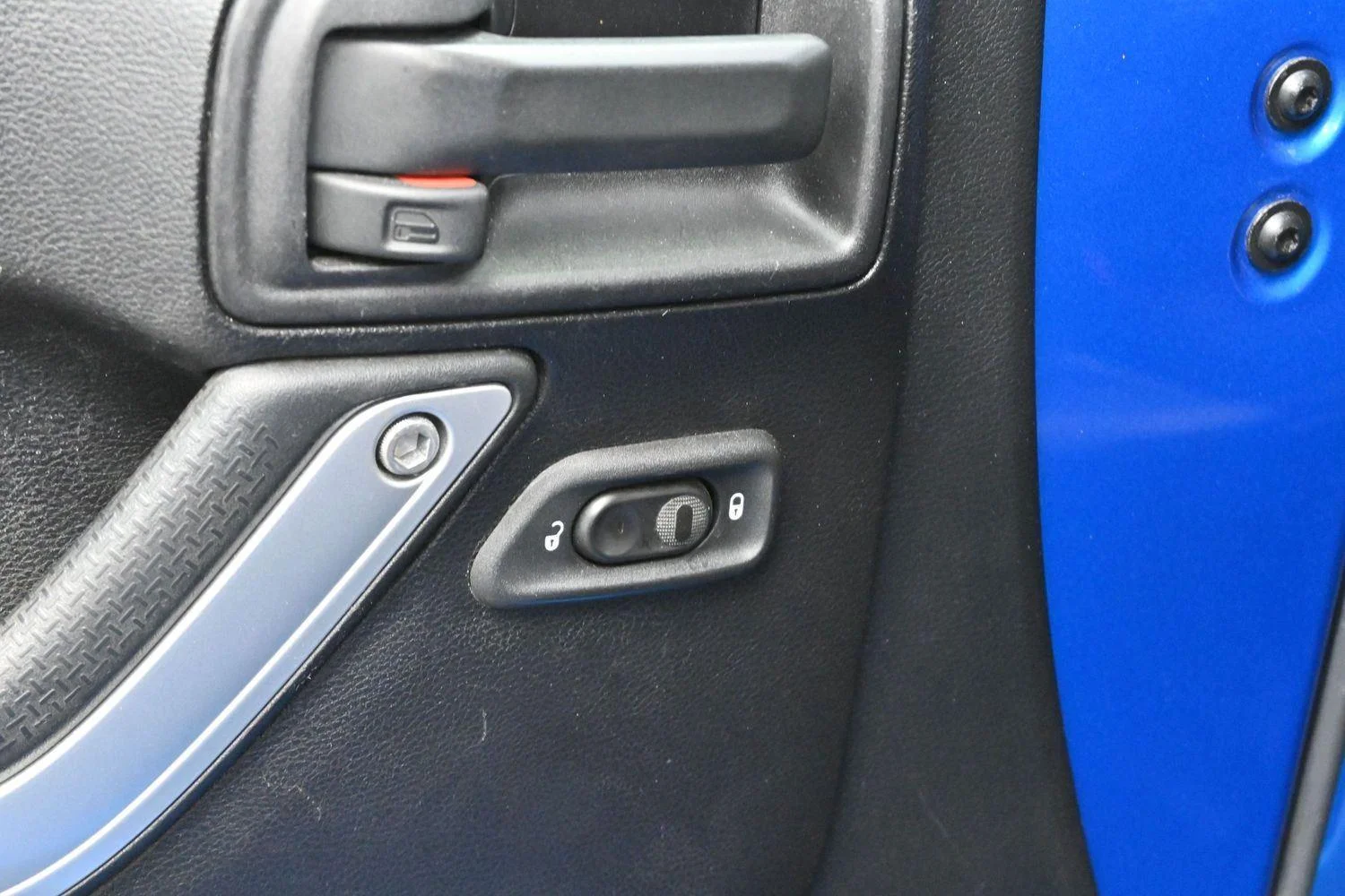 Used 2016 Hydro Blue Pearl Jeep Rubicon image 12