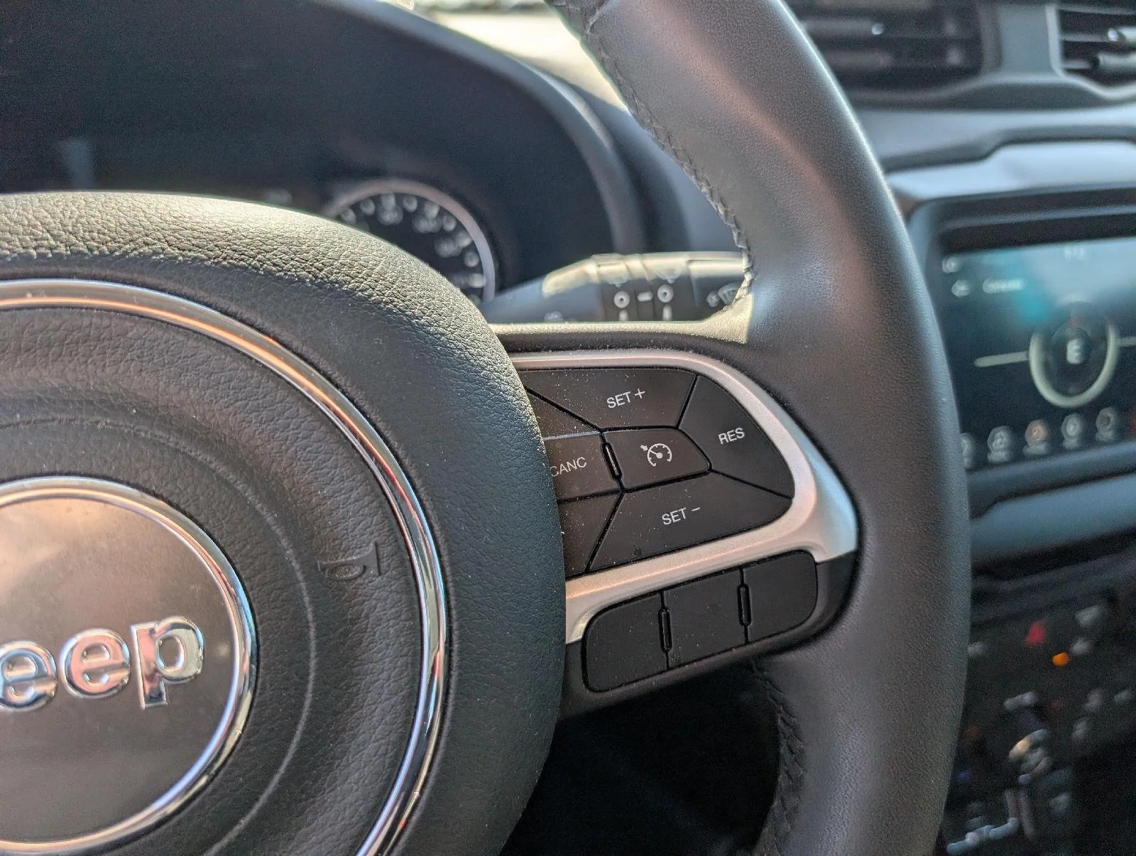 Used 2021 Bl Jeep Latitude image 14