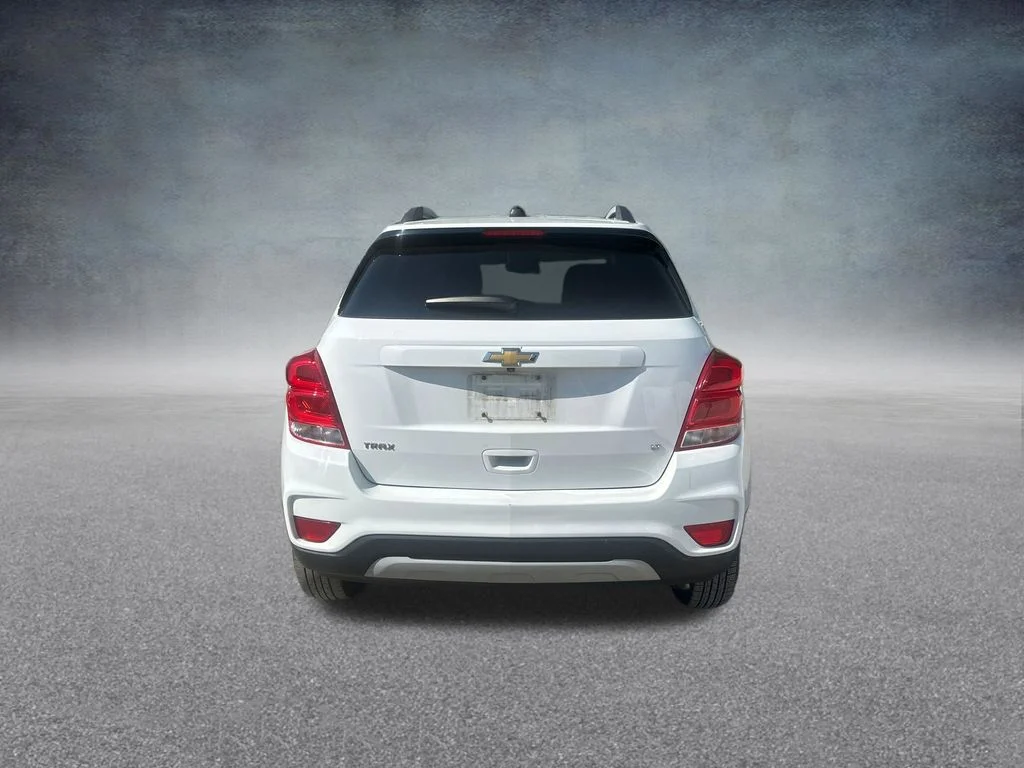 Used 2020 White Chevrolet LT image 4