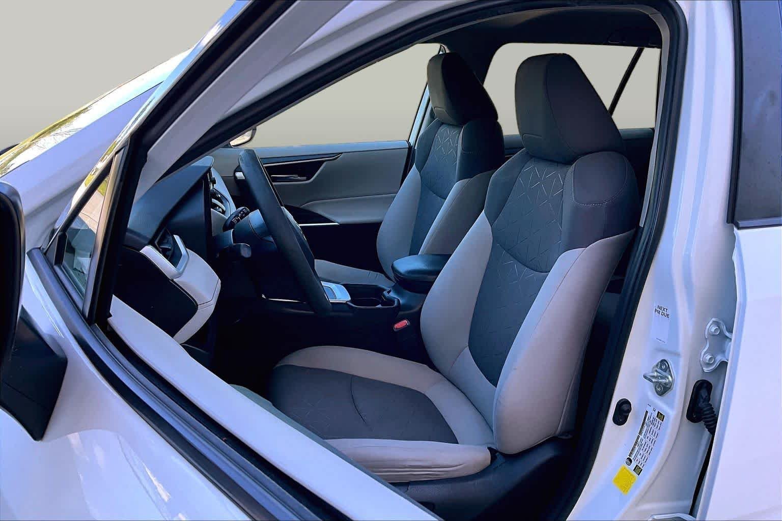 Used 2021 Super White Toyota XLE image 9