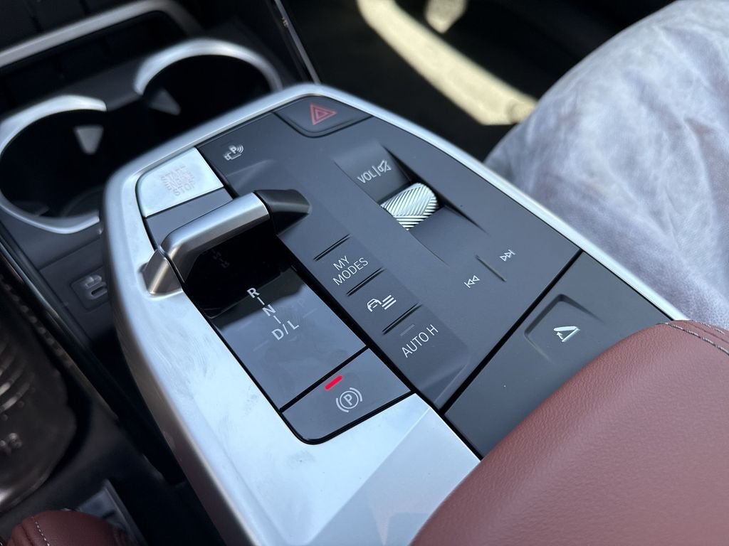 New 2027  BMW xDrive28i image 16