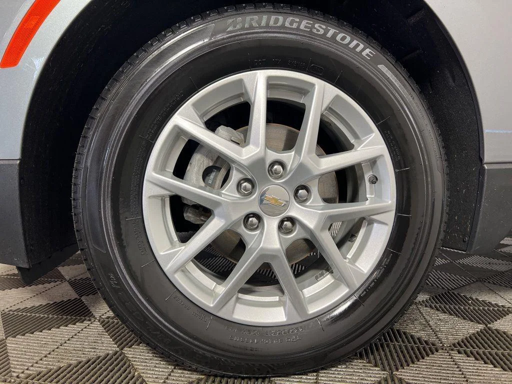 Used 2024 Sterling Gray Metallic Chevrolet LT image 33