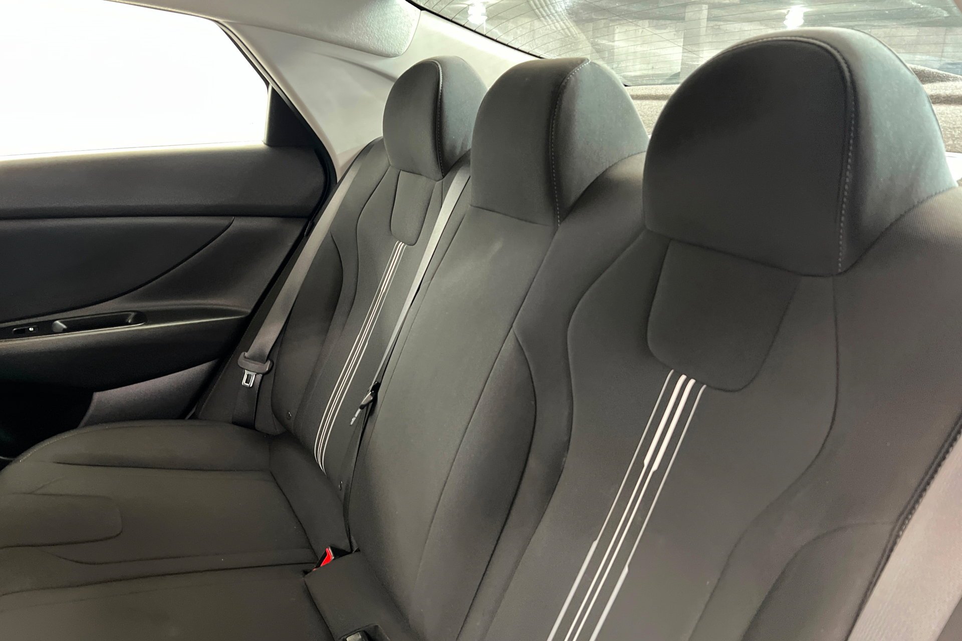 2024 Hyundai Elantra SEL - Photo 21