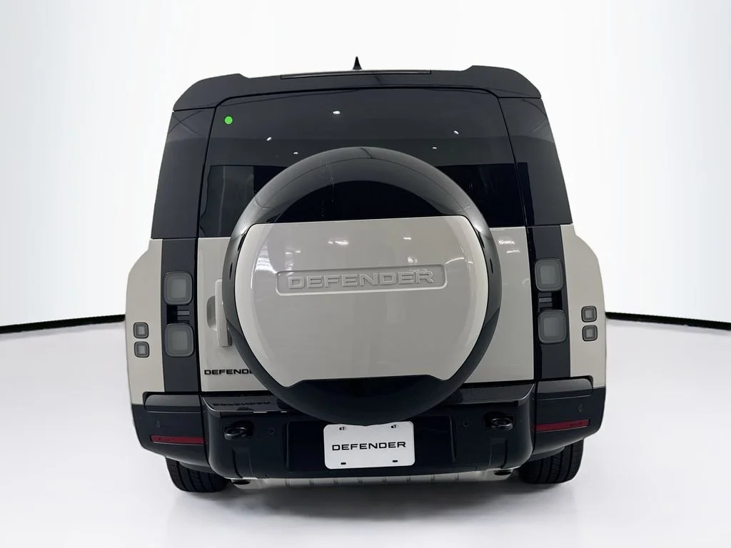 New 2026 Borasco Grey Land Rover X-Dynamic SE image 6