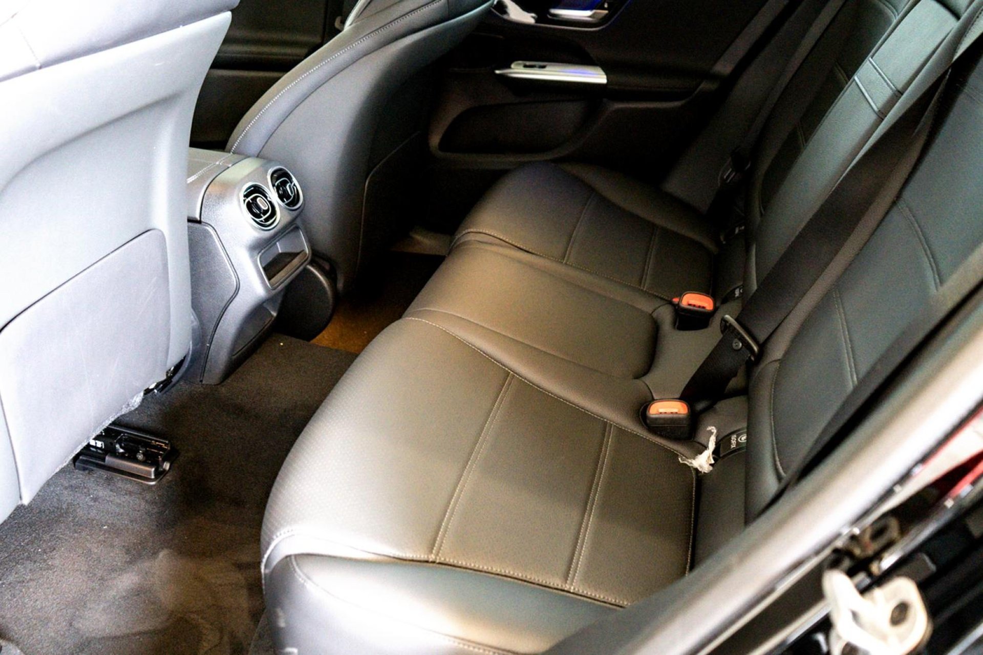 2025 Mercedes-Benz GLC Base - Photo 24