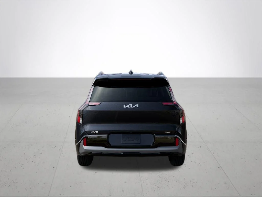 New 2026 Panthera Metal Kia GT-Line AWD image 5