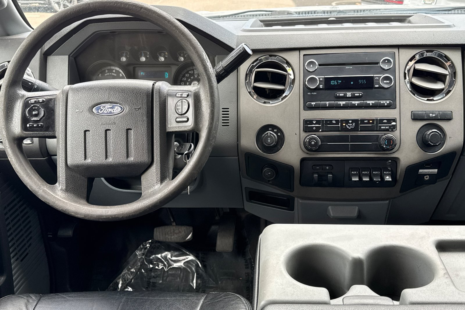 Used 2016 Oxford White Ford XLT image 13