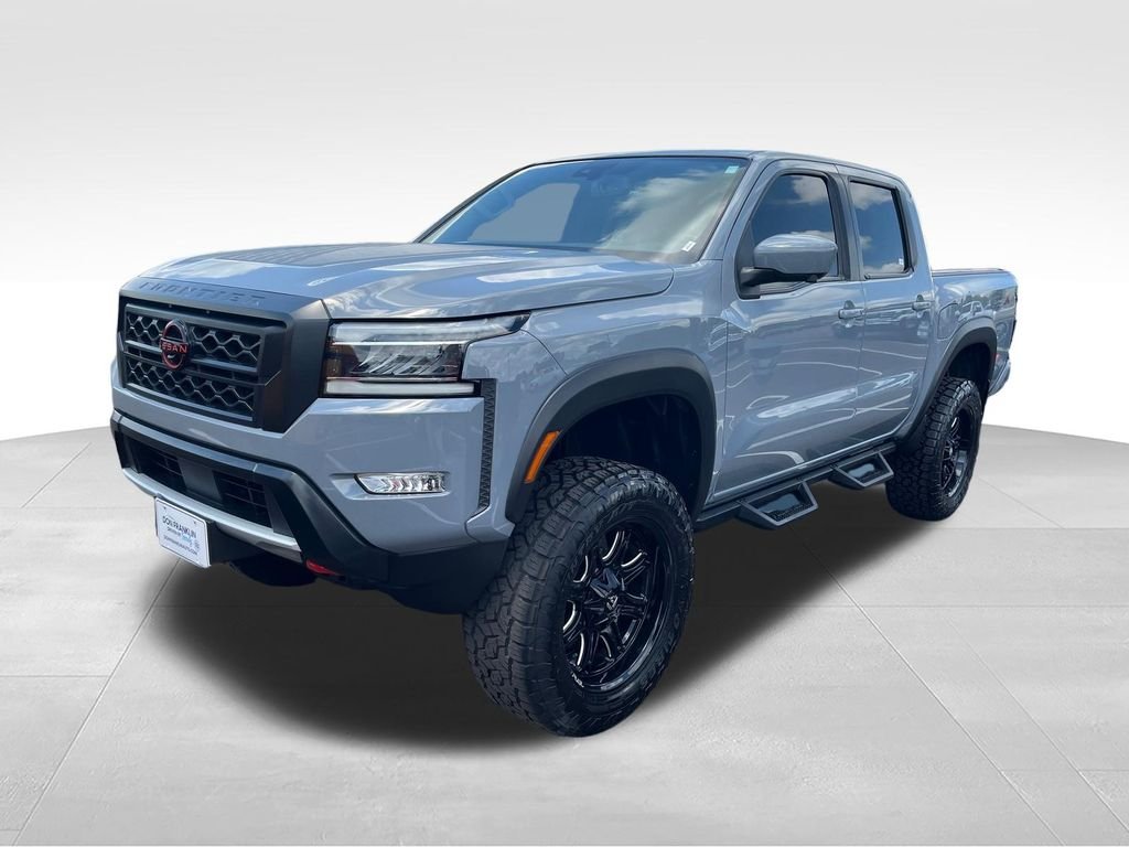 Used 2022 Gray Nissan PRO-X image 2