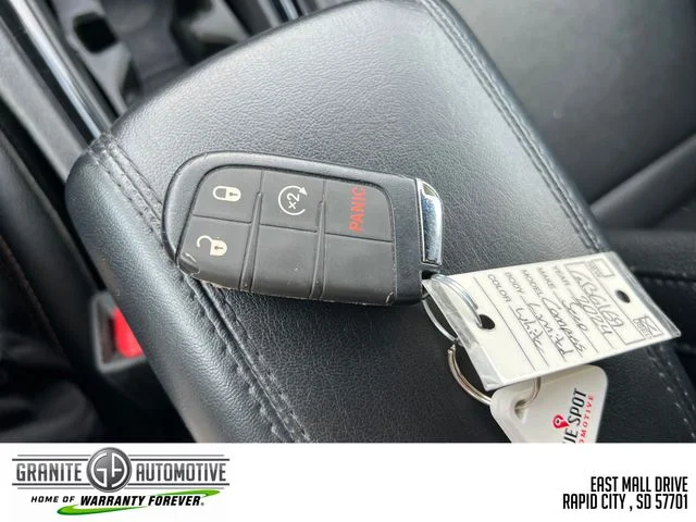 Used 2024 White Jeep Limited image 22