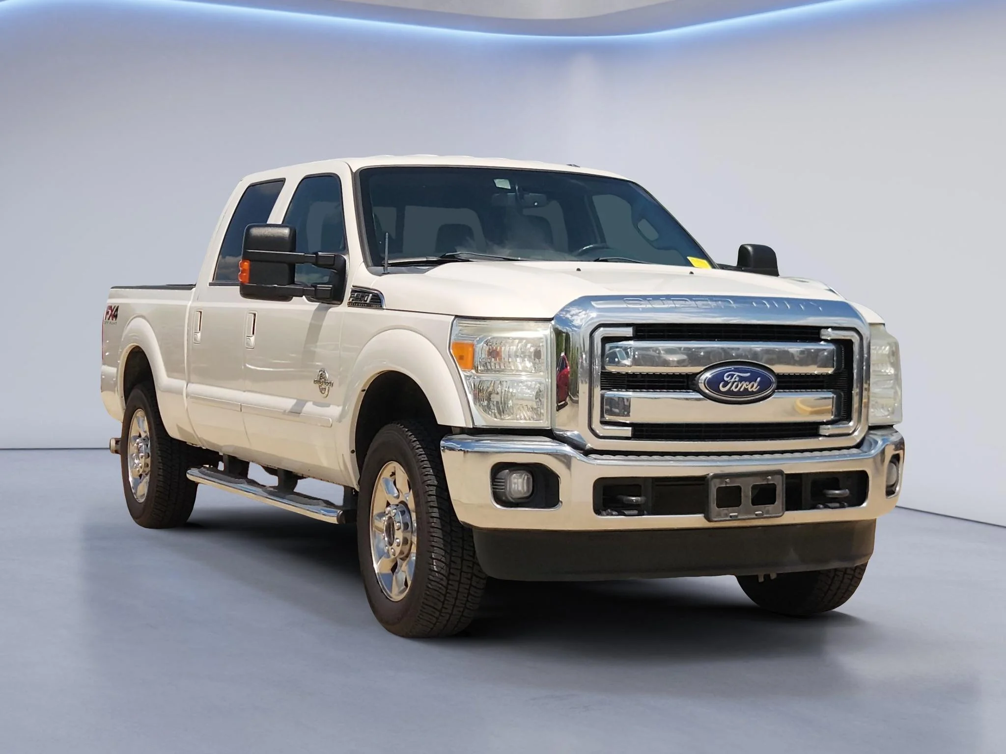 Used 2015 White Platinum Metallic Tri-Coat Ford Lariat image 3