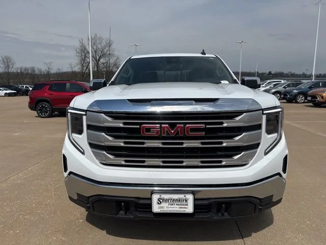 New 2026 Summit White GMC SLE image 11