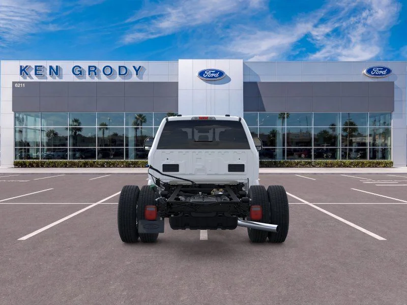 New 2026 Oxford White Ford XL image 6