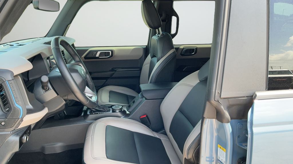 Used 2024 Azure Gray Metallic Ford Wildtrak image 17