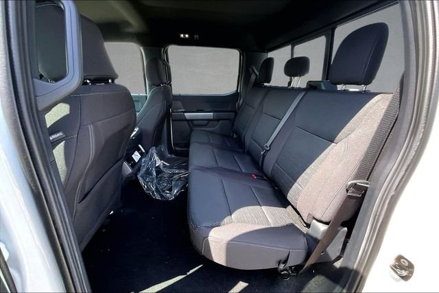 New 2026 Oxford White Ford XLT image 9