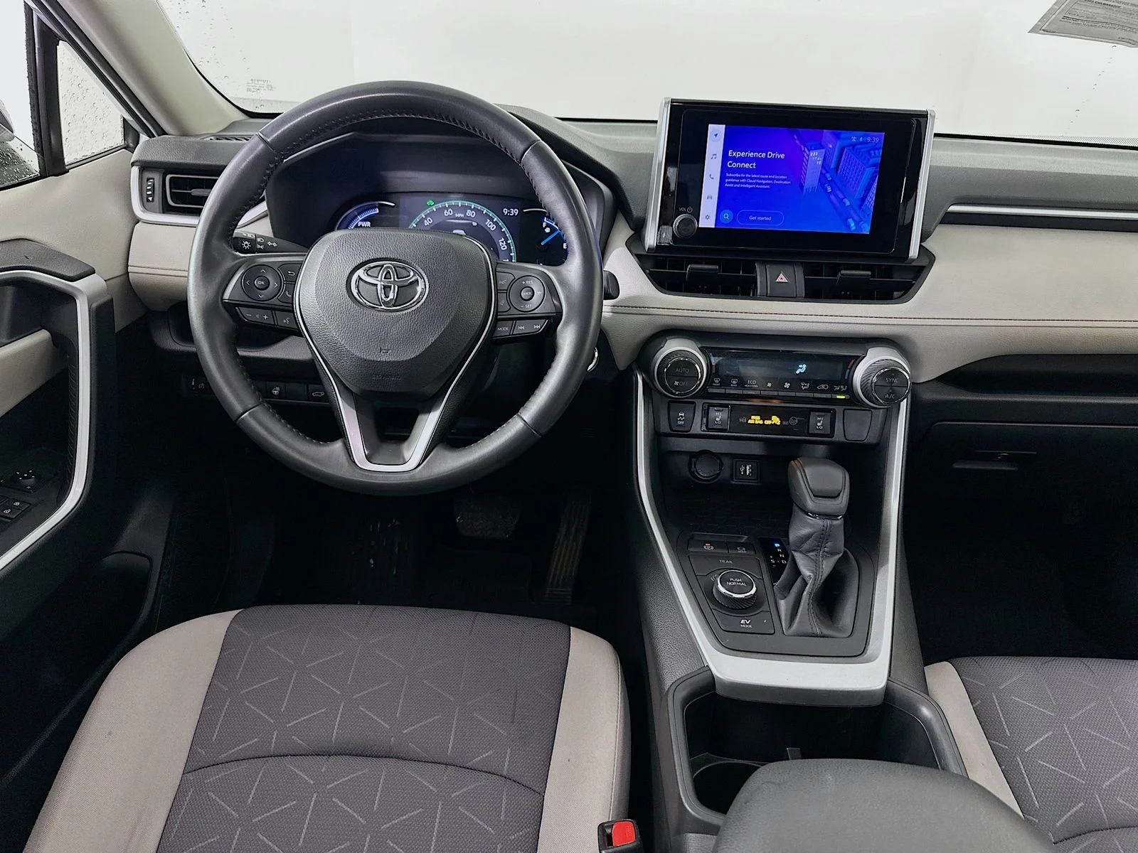 Used 2023 Silver Toyota XLE image 23