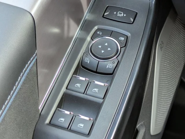 New 2026 Gray Ford Platinum image 24