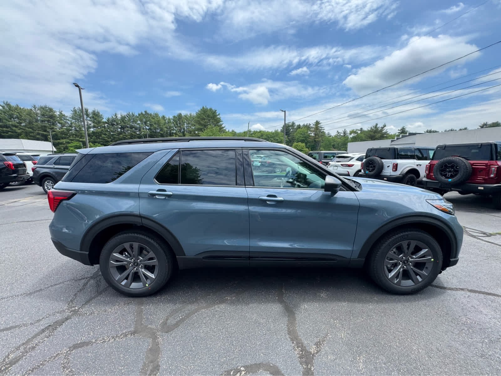 New 2026 Vapor Blue Metallic Ford Active w/200A Pkg image 7