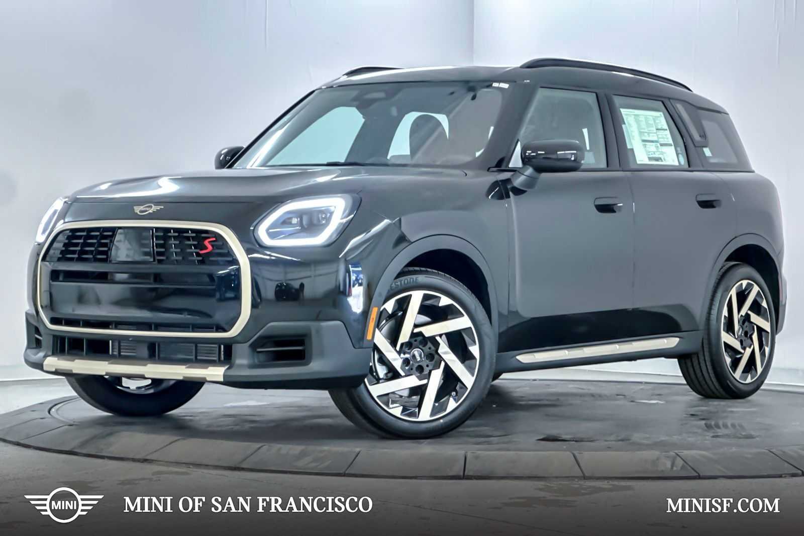 2027 MINI Countryman Signature Plus