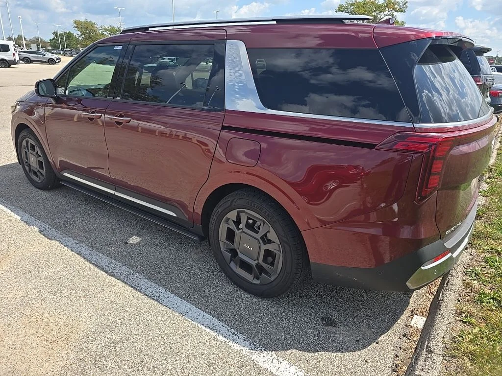 Used 2025 Red Kia SX image 5