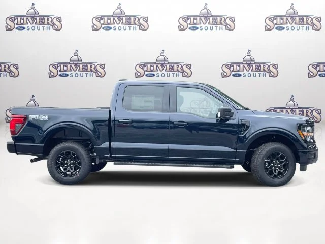 New 2026 Blue Ford XLT image 2
