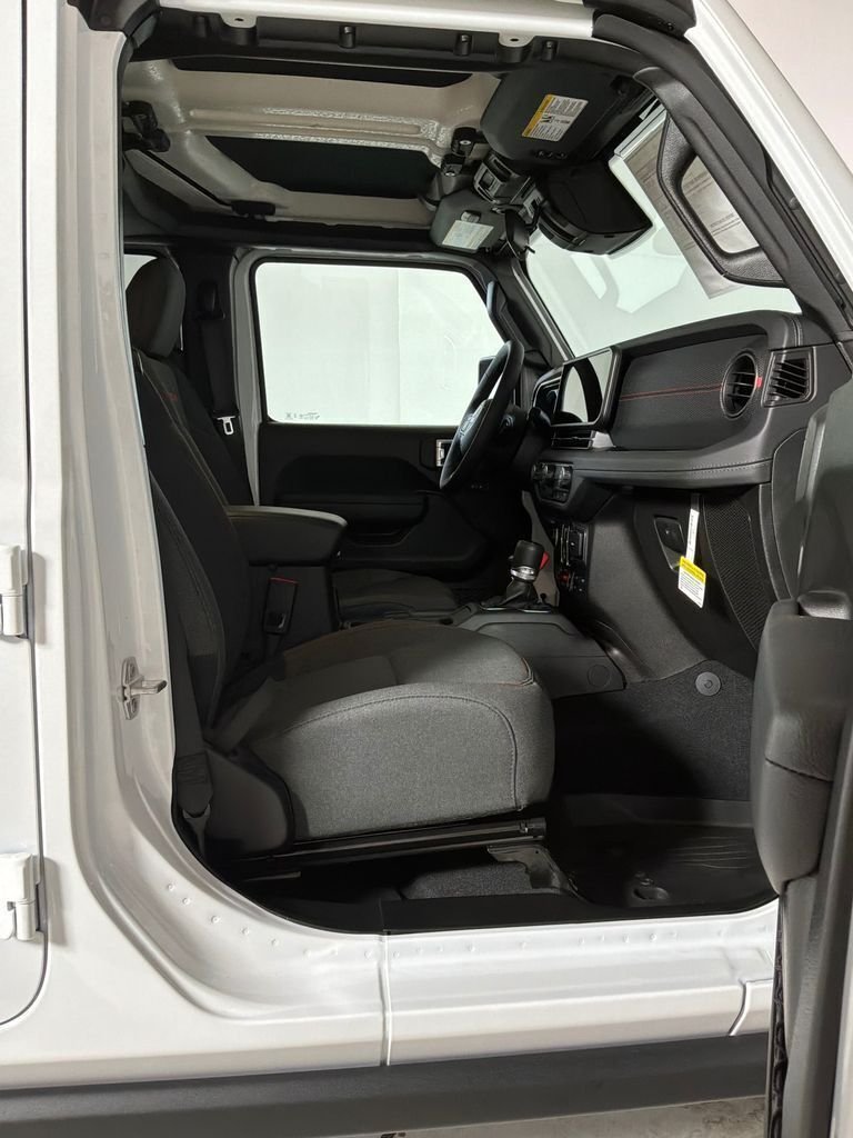 New 2026 Bright White Clearcoat Jeep Rubicon image 15