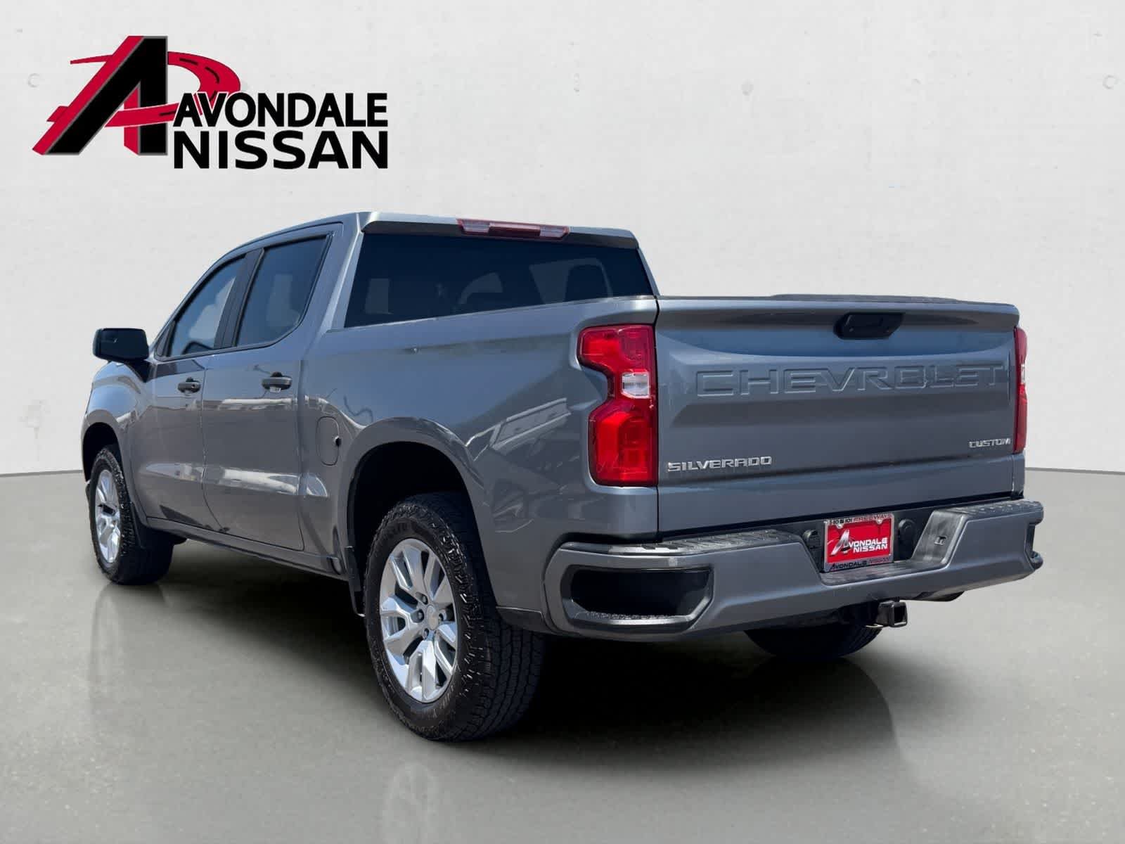 Used 2020 Satin Steel Metallic Chevrolet Custom image 4