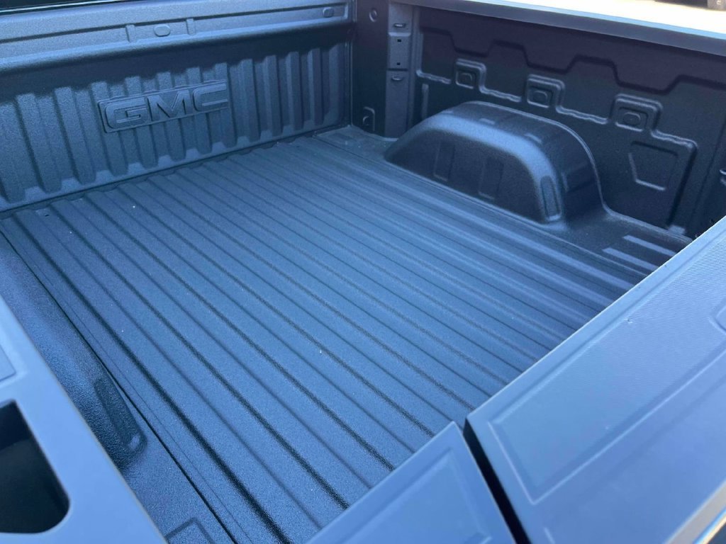 2026 GMC Sierra 1500 SLT - Photo 11